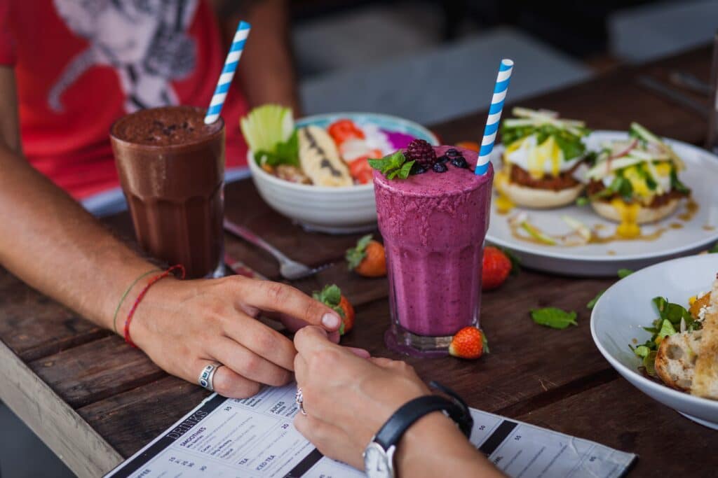 Difference between Smoothie and Shake Difference between Smoothie and Shake - Find the Difference