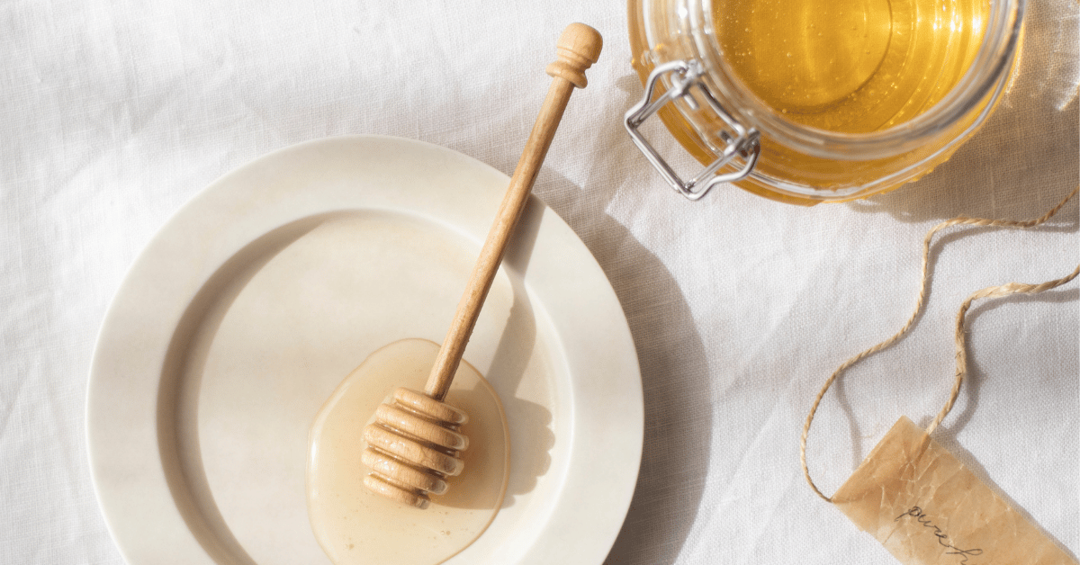 Is Honey Keto-Friendly? 7 Keto Alternatives to Honey