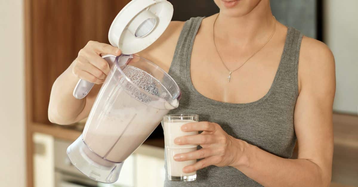 Creamy 600 Calorie Protein Shake Recipe