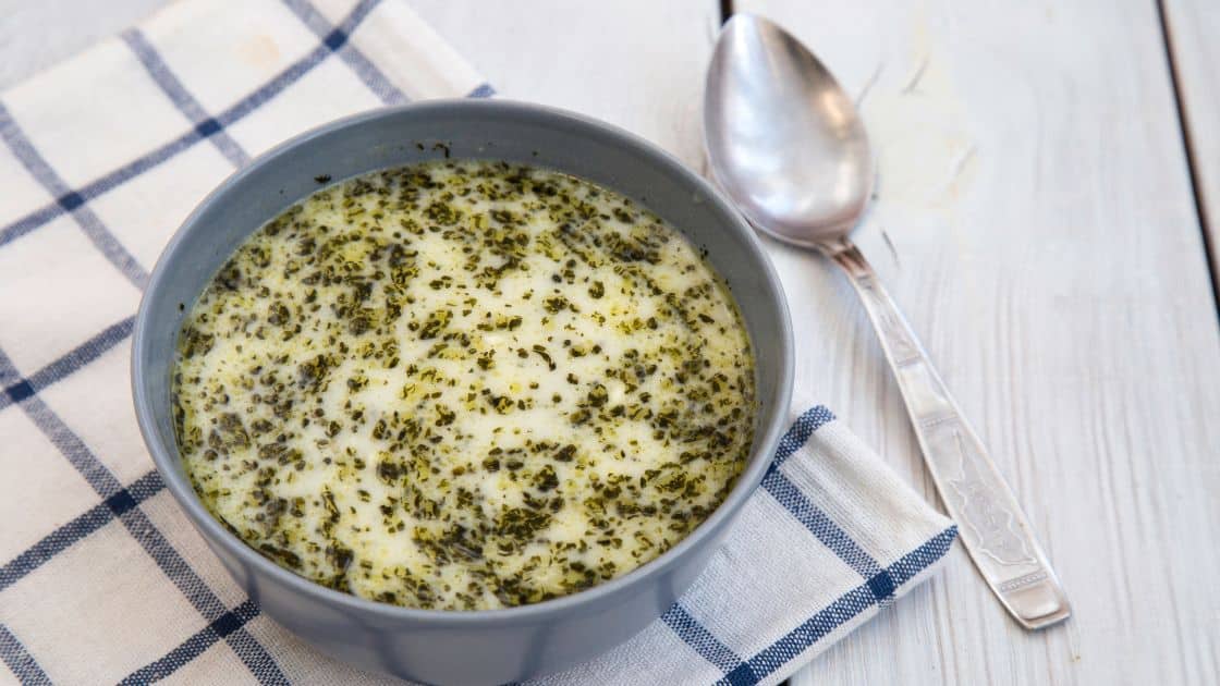 Refreshing Turkish Rice Soup Recipe | 146 Calorie Yayla Soup